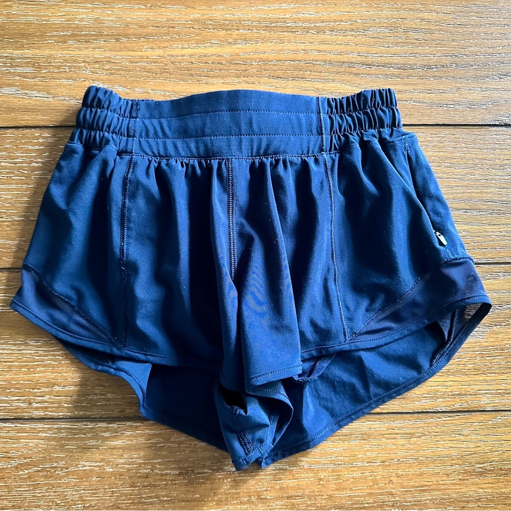 Lululemon Hotty Hot Lined Low-Rise Shorts 2.5”